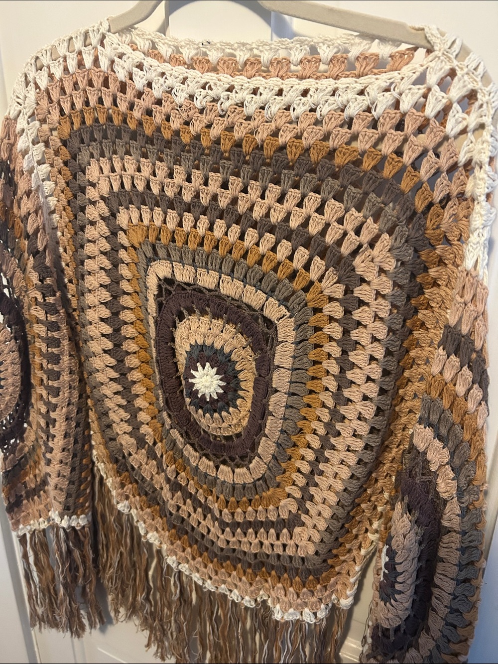 Flook crochet poncho top - Picture 4 of 6